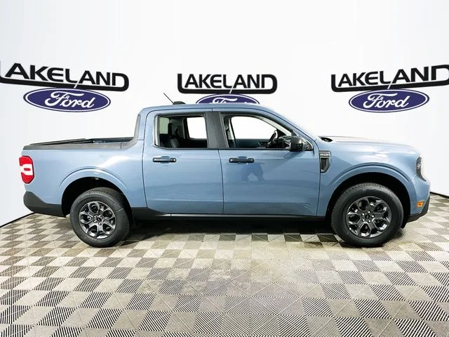 New 2026 Gray Ford XLT image 3