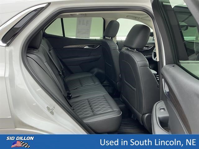 Used 2022 Summit White Buick Avenir image 19