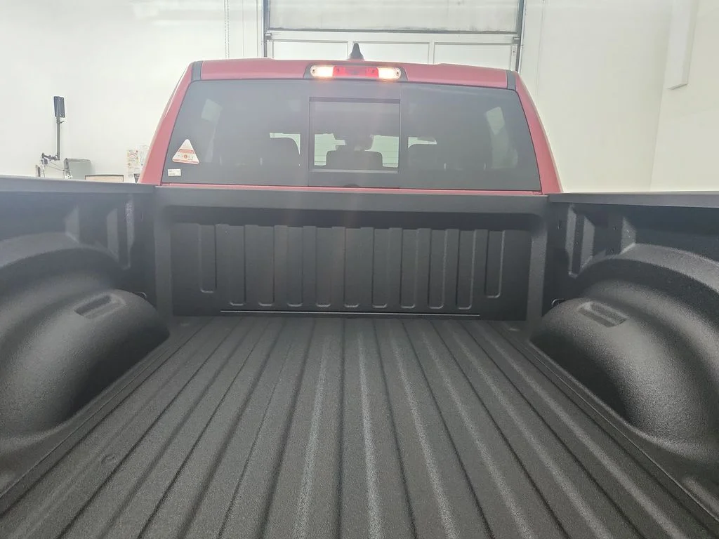New 2026 Molten Red Pearl-Coat Exterior Paint RAM Laramie image 33
