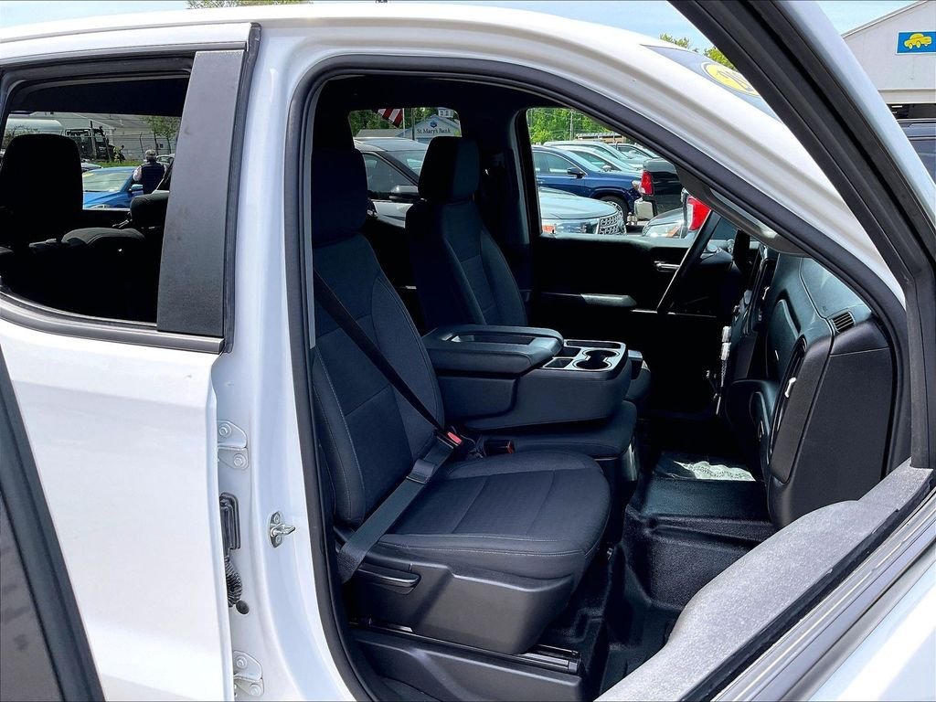 Used 2022 White GMC Pro image 11