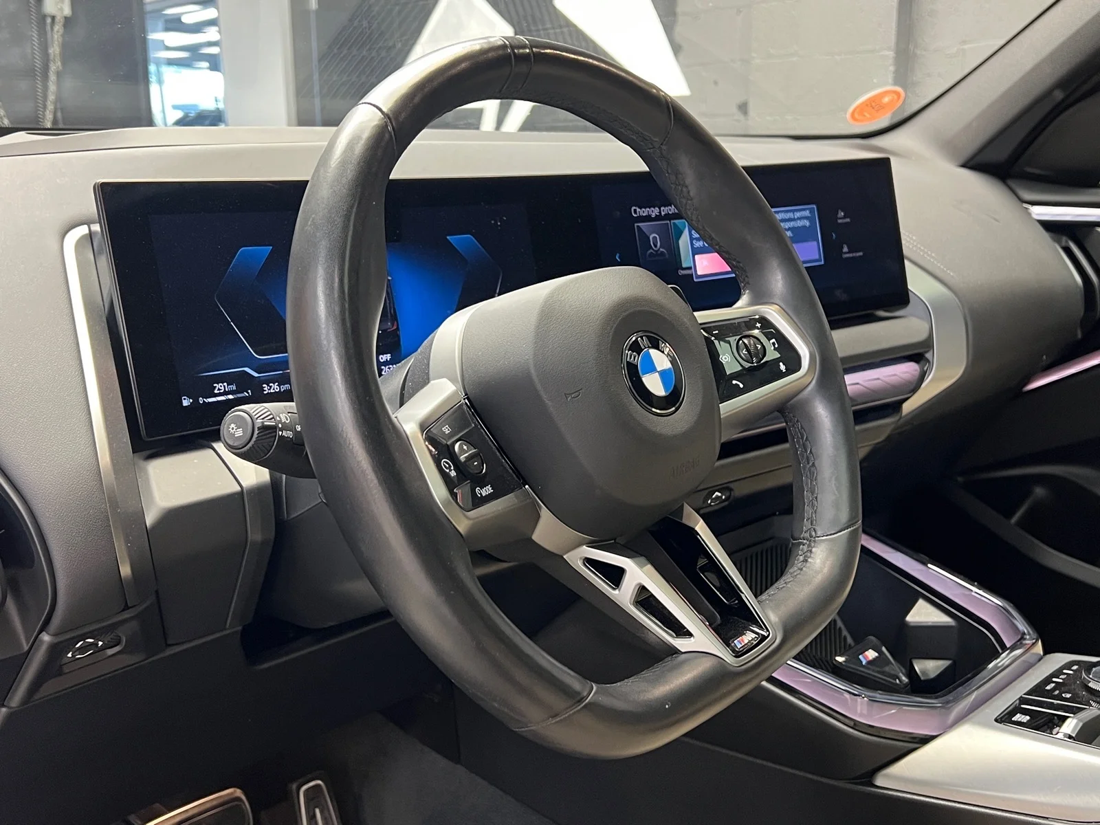Used 2025 Black Sapphire Metallic (475) BMW 30 xDrive image 9