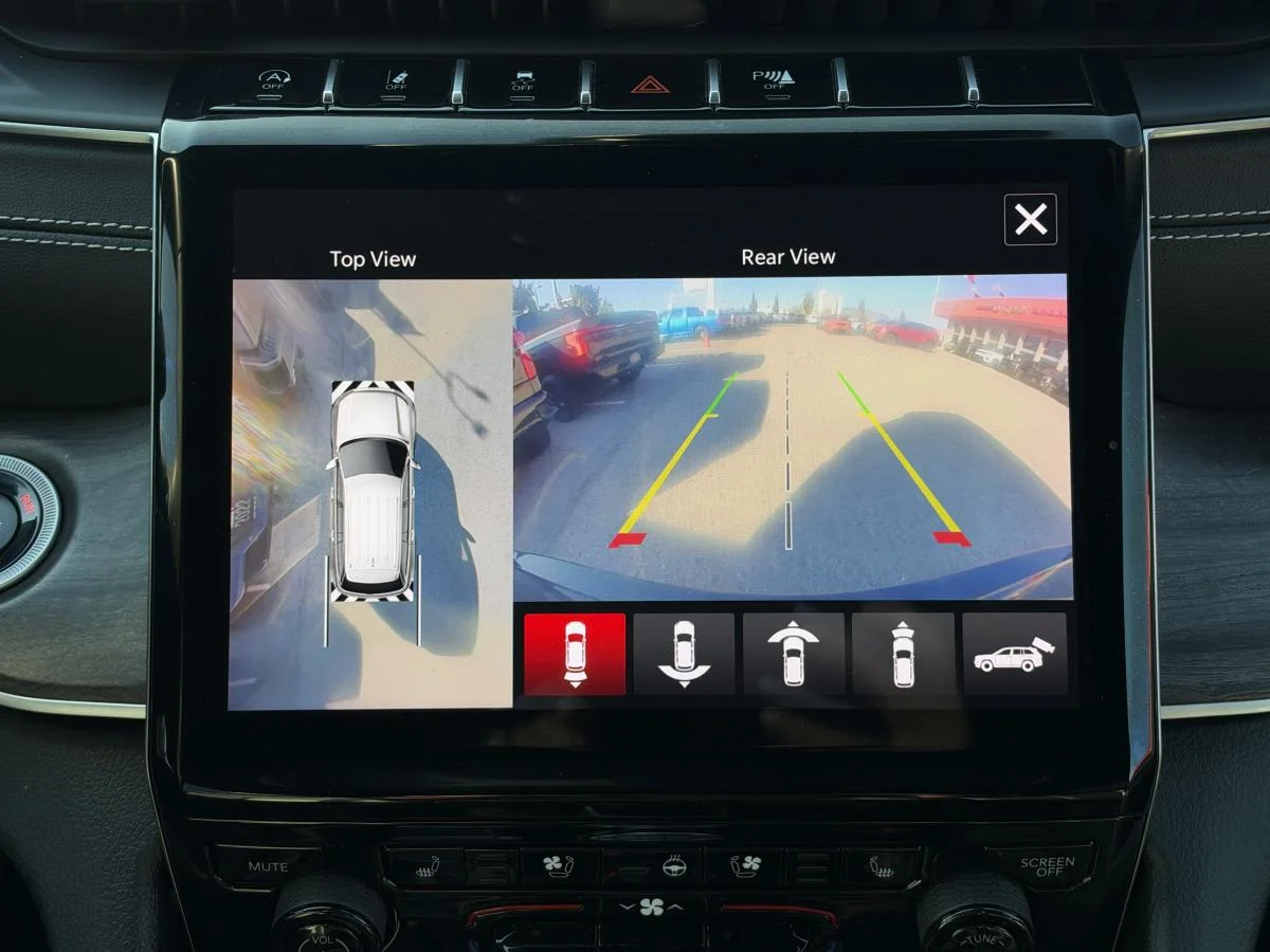 Used 2024 Black Jeep Limited image 27