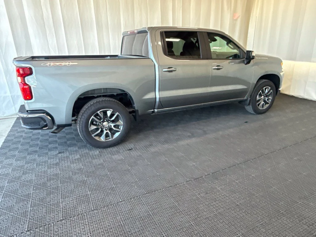 New 2026 Gray Chevrolet LT image 3