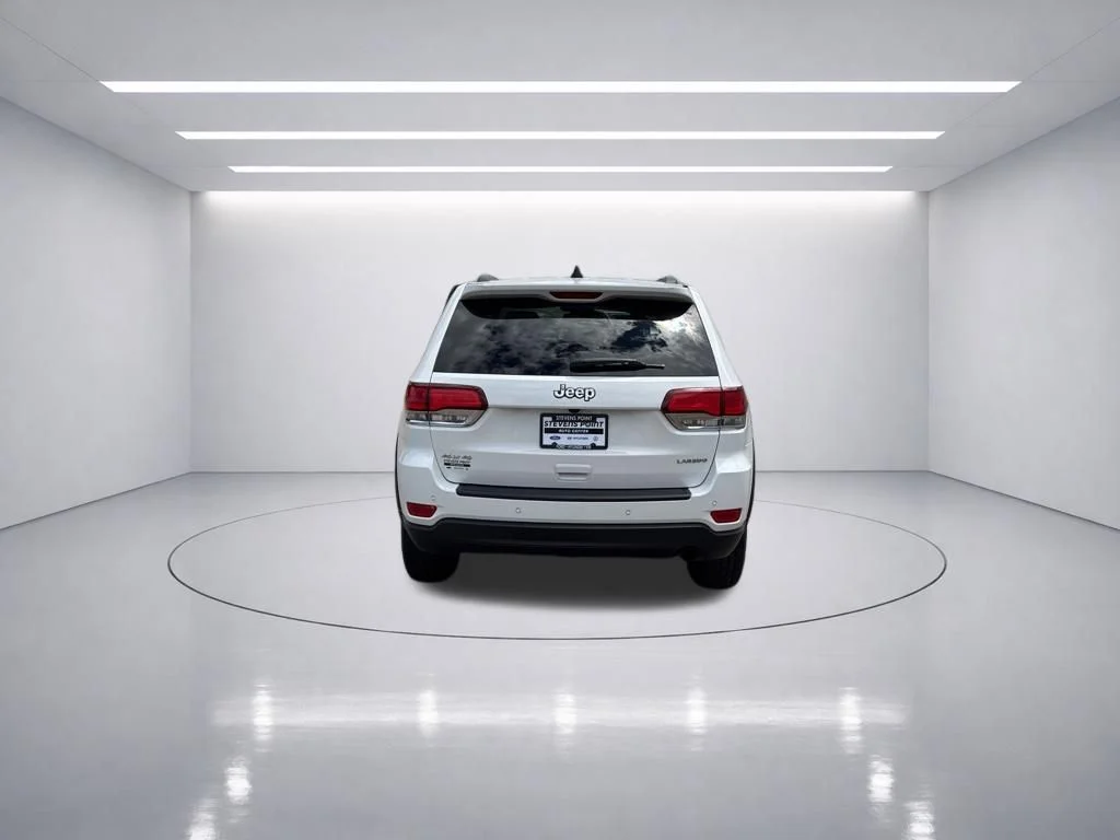 Used 2020 Bright White Clearcoat Jeep Laredo image 6