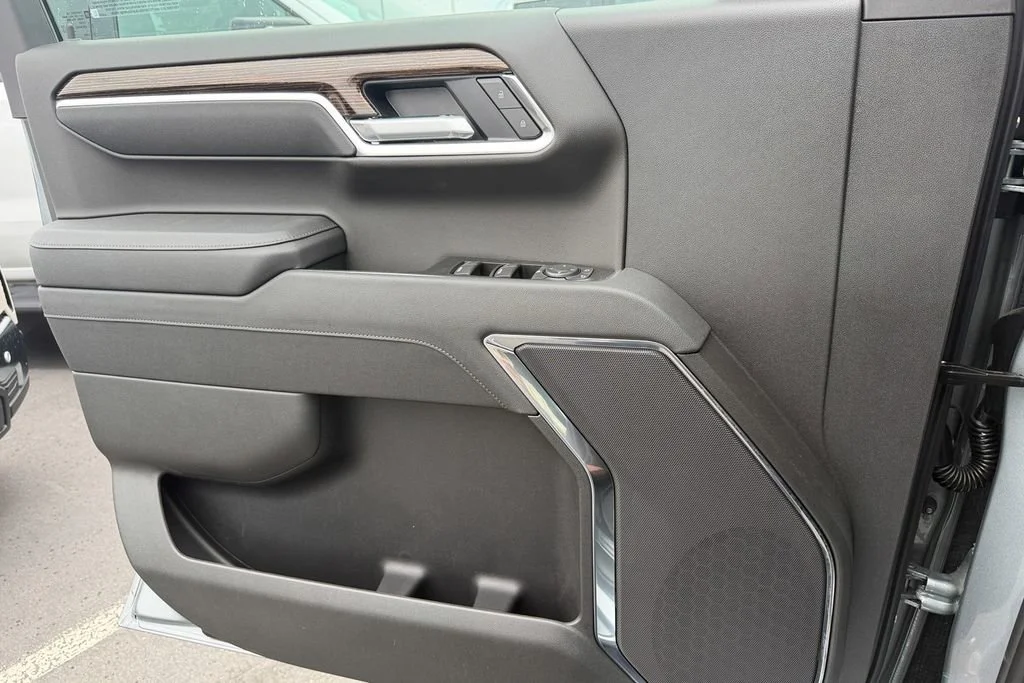 New 2026 Sterling Metallic GMC SLE image 16