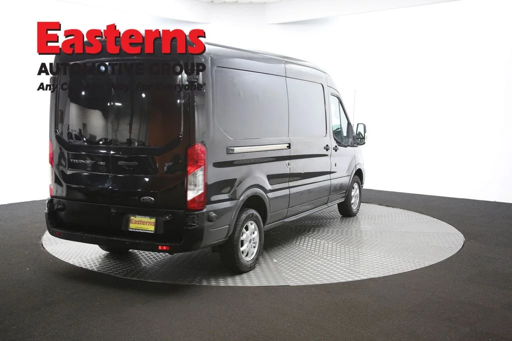 Used 2015 Black Ford Base image 37