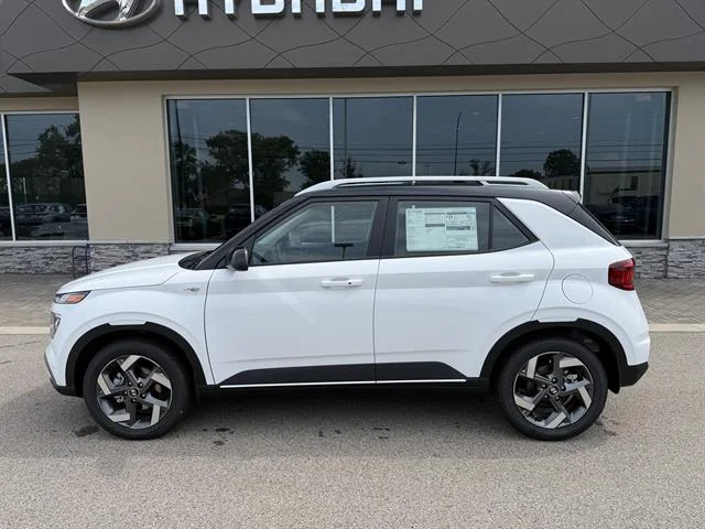 New 2026 Lunar White/Black Roof Hyundai SEL w/Two-Tone Roof image 16