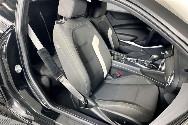 Used 2022 Black Chevrolet 1LT image 24