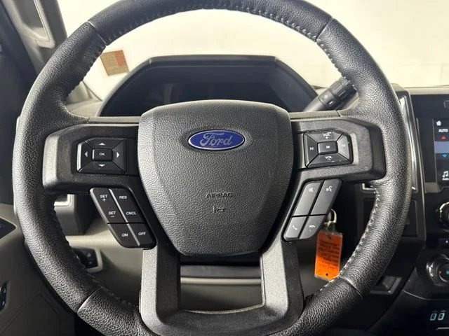 Used 2016 Silver Ford XLT image 18