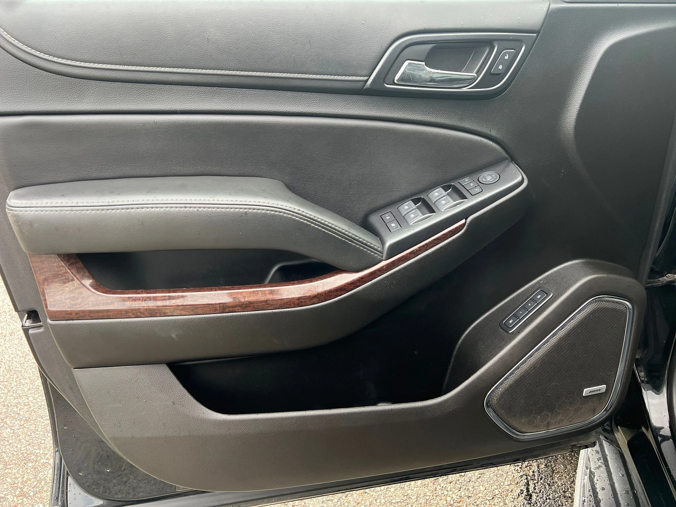 Used 2020 Black GMC SLT image 14