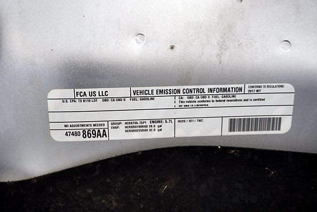 Used 2017 Silver Ram Laramie image 32