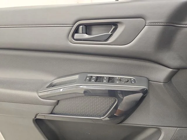 Used 2025 Gun Metallic Nissan SV image 36