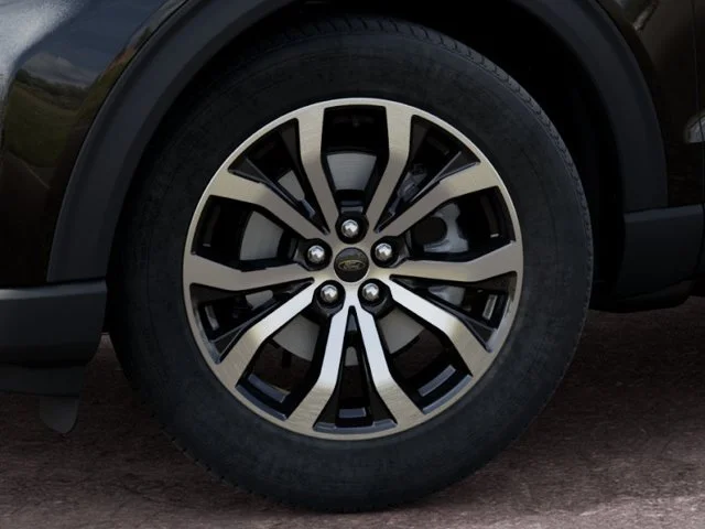 New 2027 Agate Black Metallic Ford ST-Line image 19