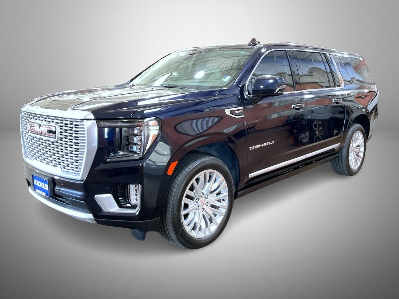 Used 2023 Blue GMC Denali image 1