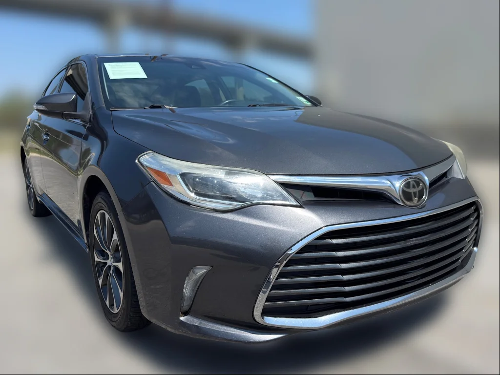 2018 Toyota Avalon XLE