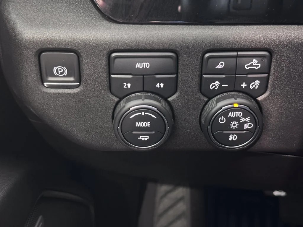 2023 Chevrolet Silverado 1500 LTZ - Photo 26