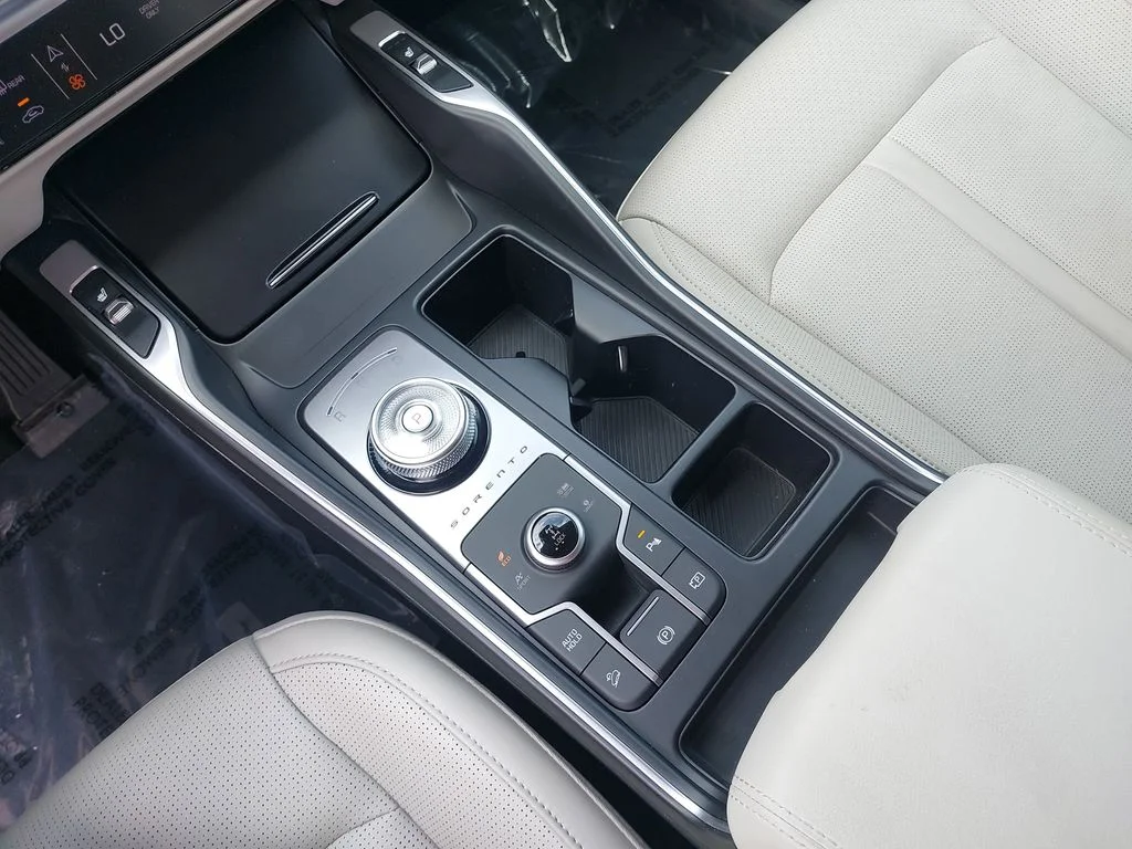 Used 2025 Silver Kia EX image 25
