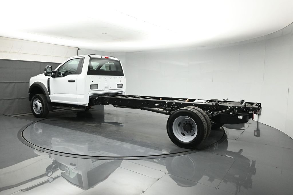 New 2026 Oxford White Ford XL image 7