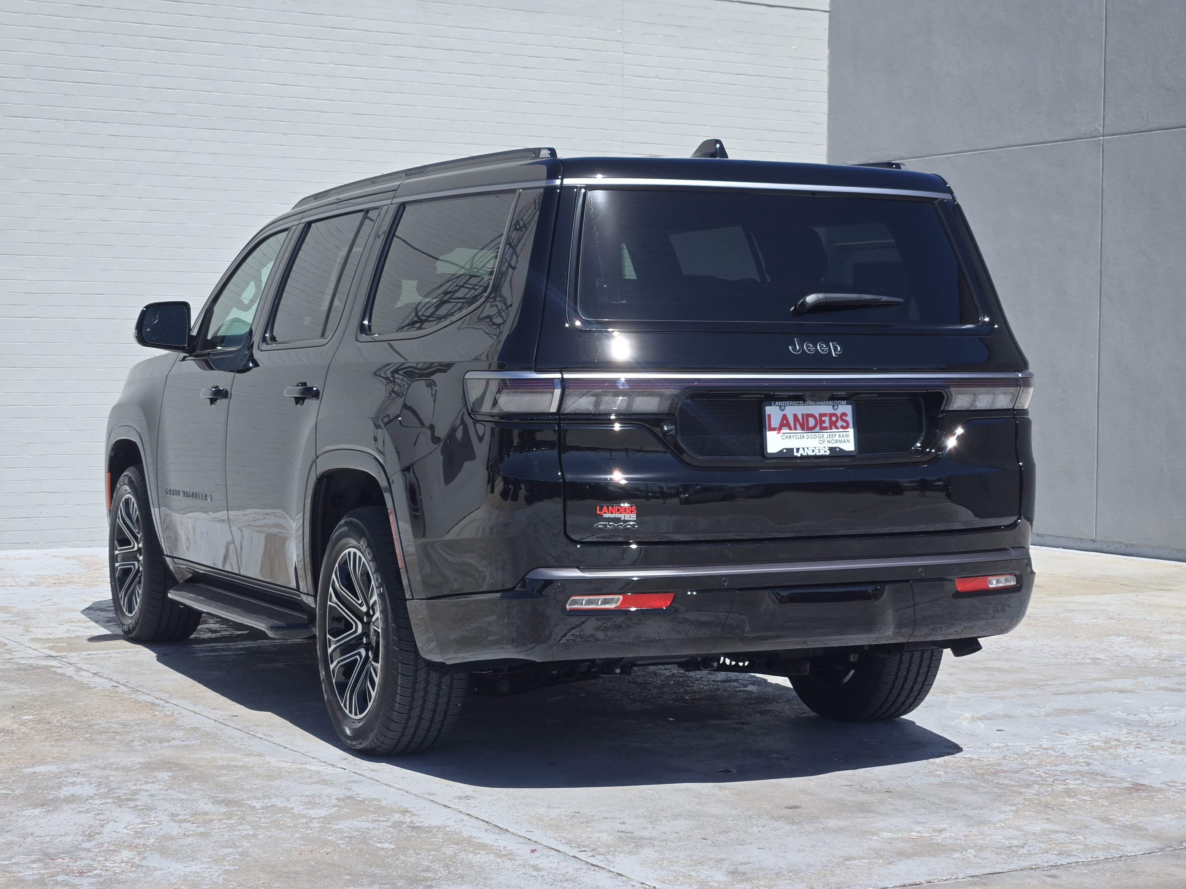 New 2026 High Gloss Black Exterior Paint Jeep  image 3