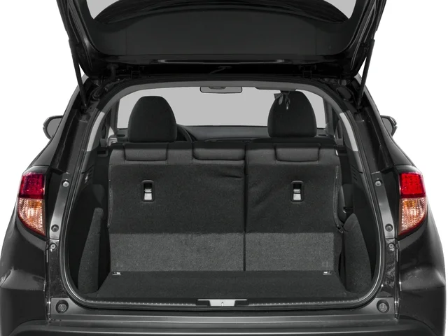 Used 2017  Honda EX image 12