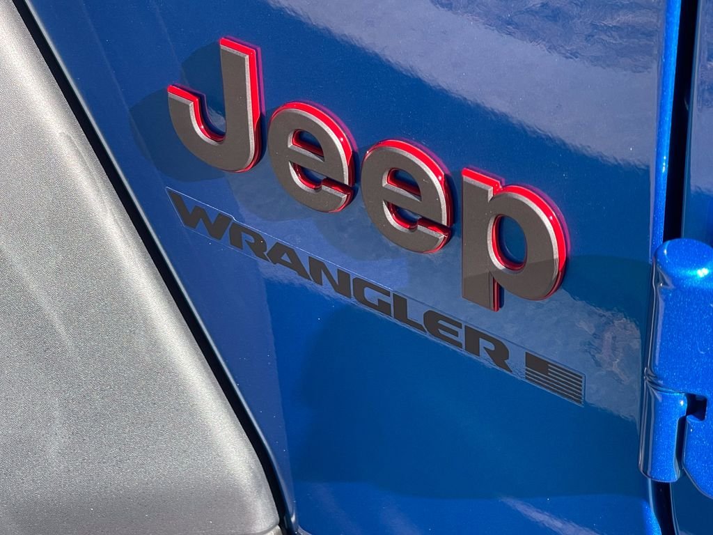 New 2026 Hydro Blue Pearl-Coat Exterior Paint Jeep Rubicon image 13