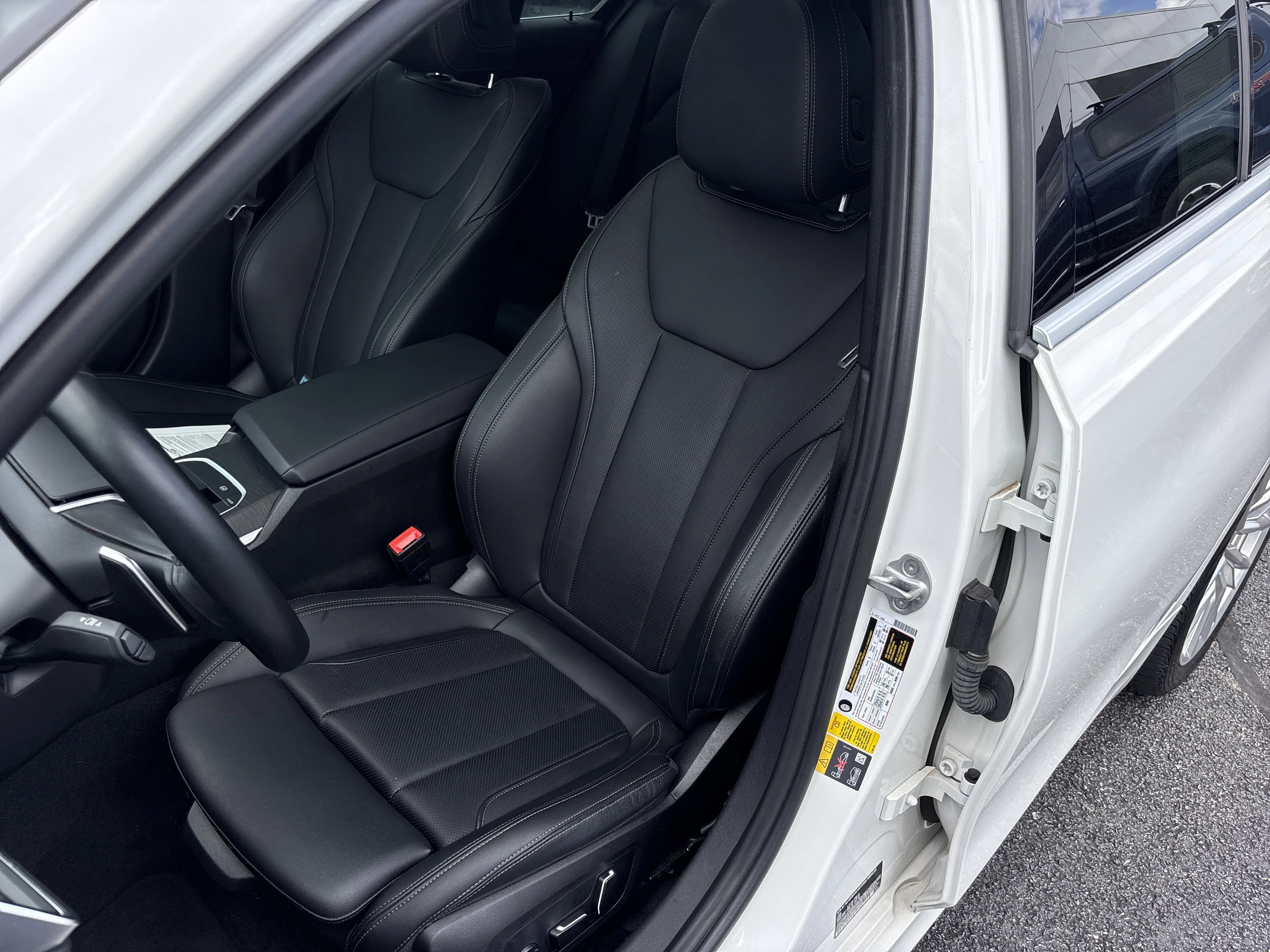 Used 2024 Mineral White Metallic BMW 330e xDrive Plug-in Hybrid image 18