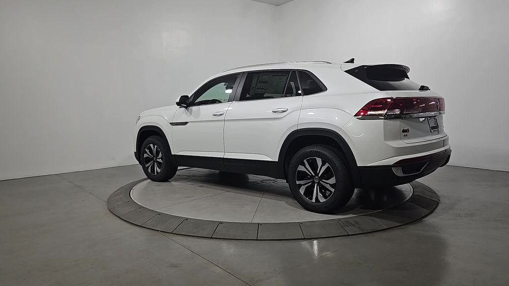 New 2026 White/off-white Volkswagen 2.0T SE image 3