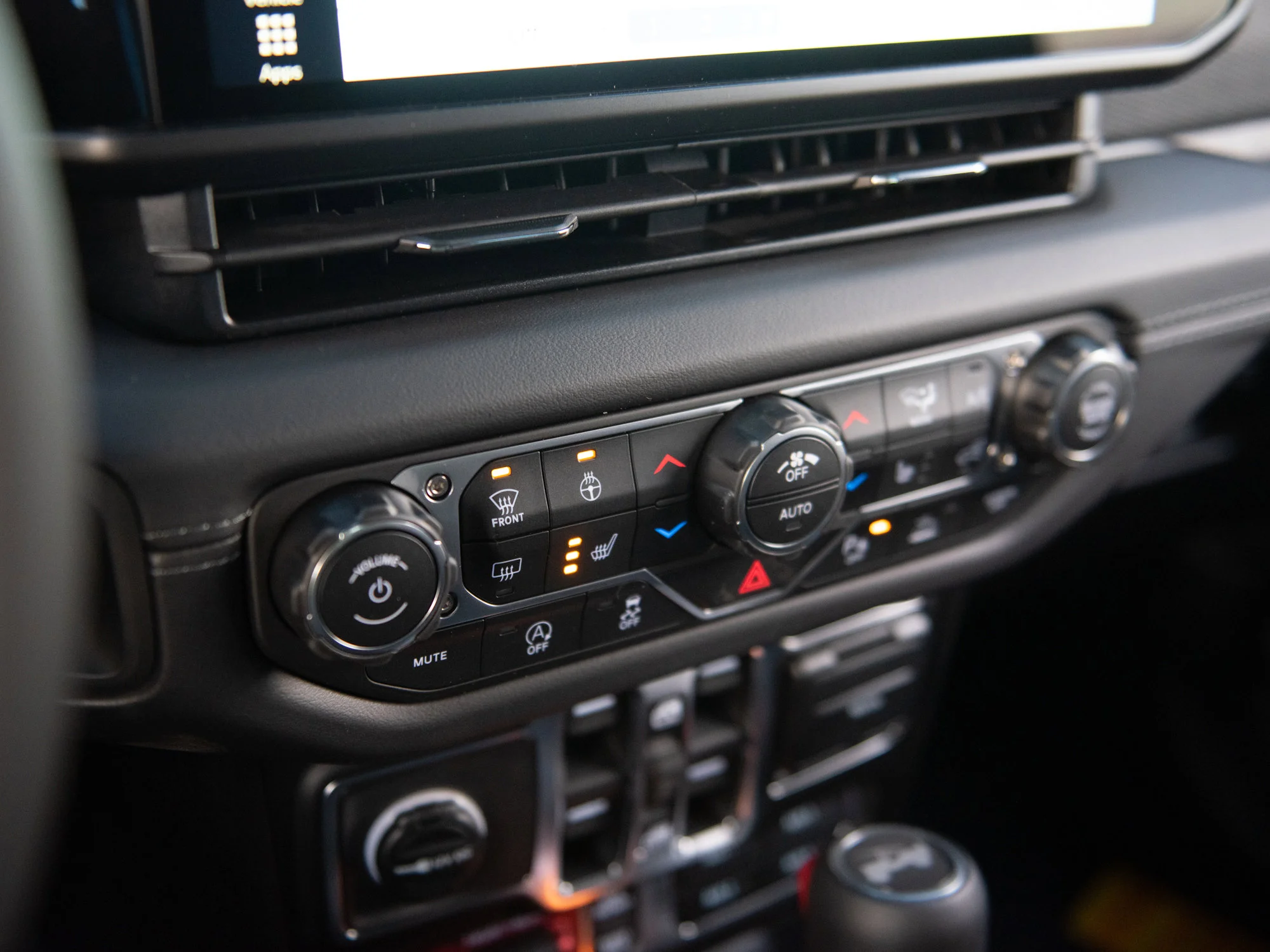 New 2026 reign Jeep Rubicon X* image 12