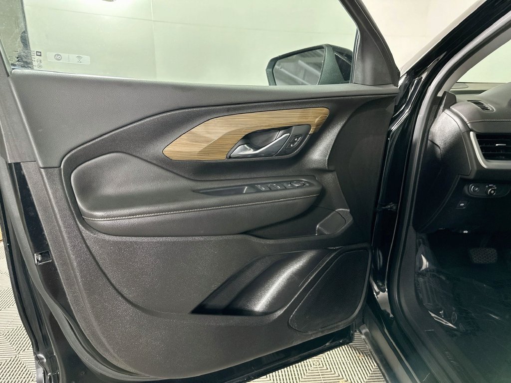 Used 2019 Ebony Twilight Metallic GMC SLE image 20