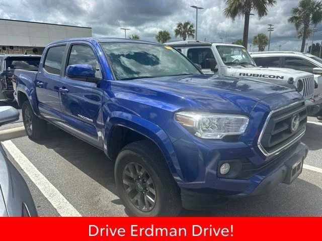 Used 2023 Blue Toyota SR5 image 16