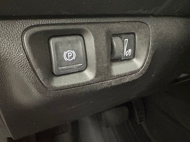 Used 2021 Blue GMC SLE image 16