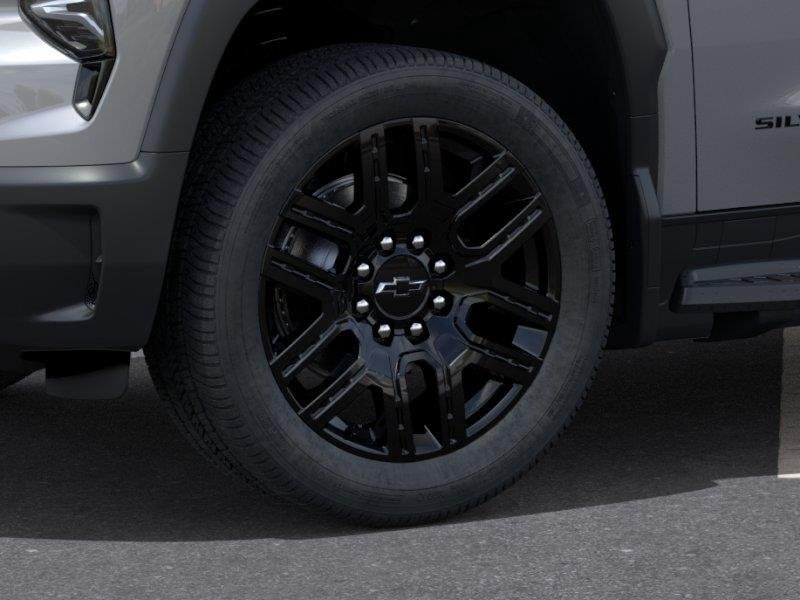 2026 Chevrolet Silverado EV LT - Photo 9