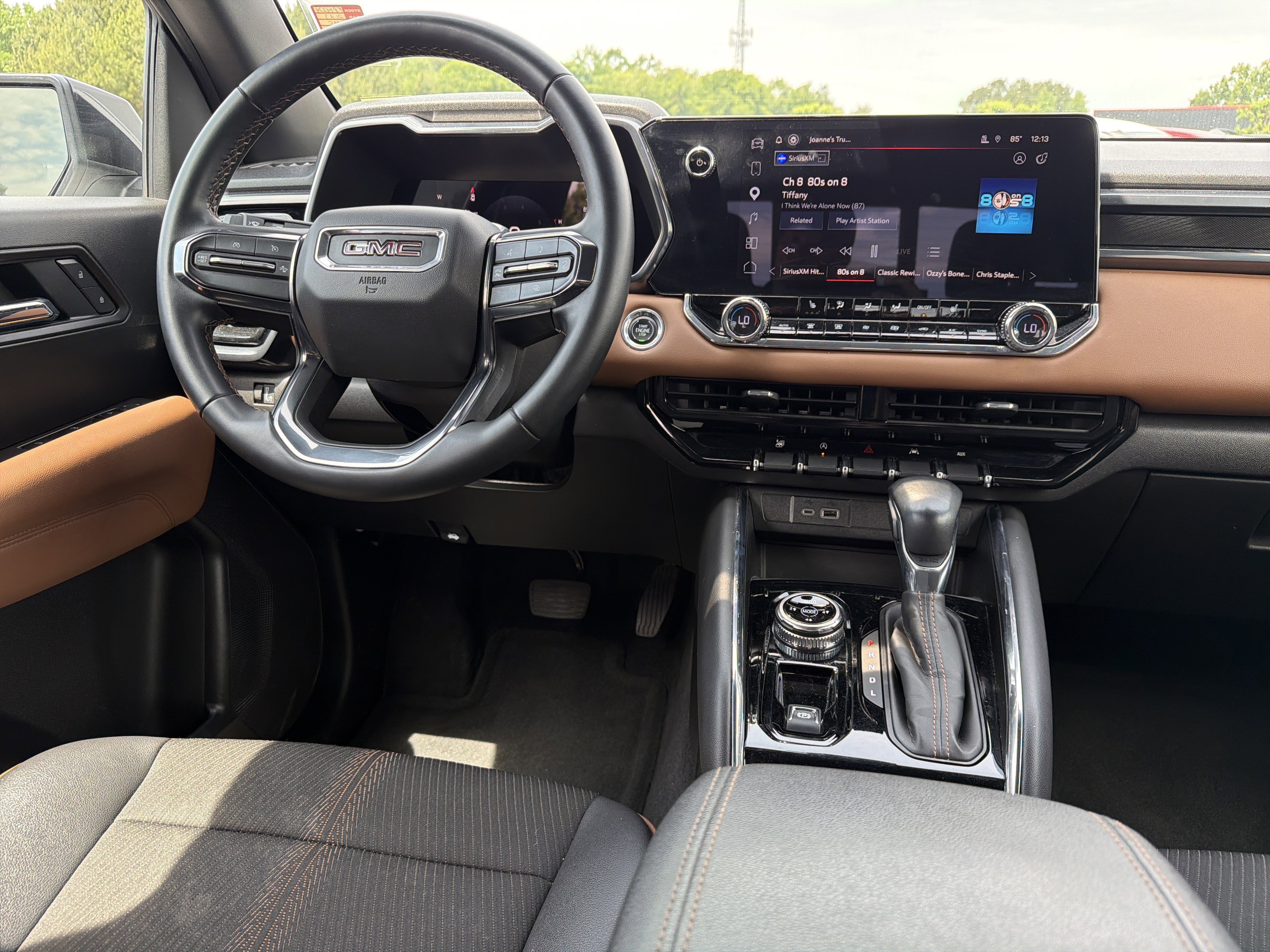 Used 2023 Summit White GMC 4WD AT4 image 3