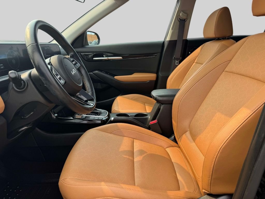 Used 2024 Black Kia EX image 13