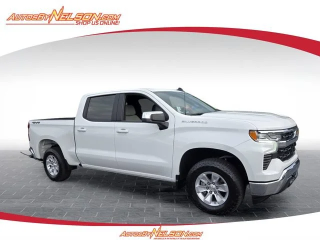 Used 2025 Summit White Chevrolet LT image 1