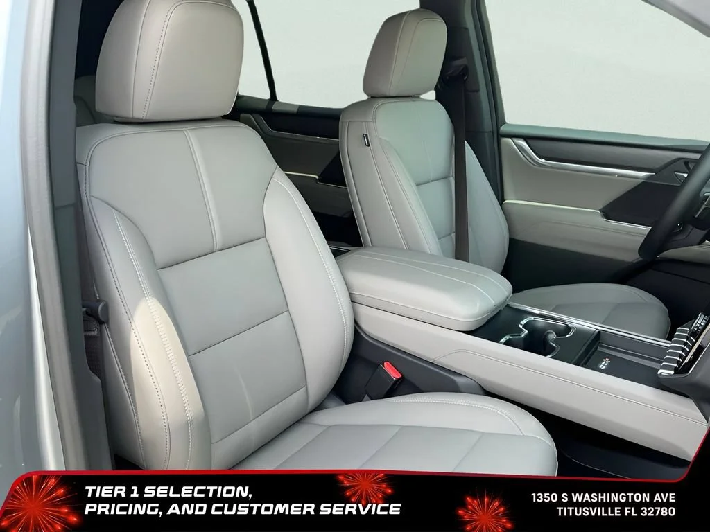 New 2026 Sterling Metallic GMC Elevation image 24