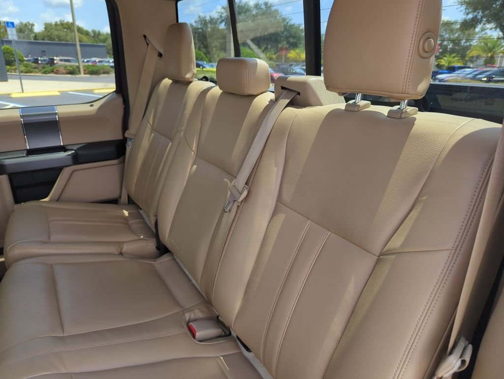 Used 2015 Red Ford XLT image 27
