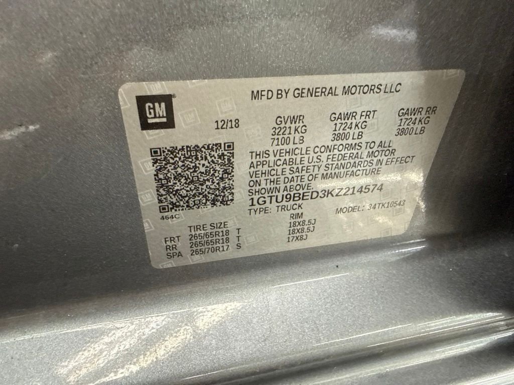 Used 2019 Gray GMC SLE image 10