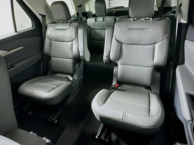 New 2026 Gray Ford Active image 12