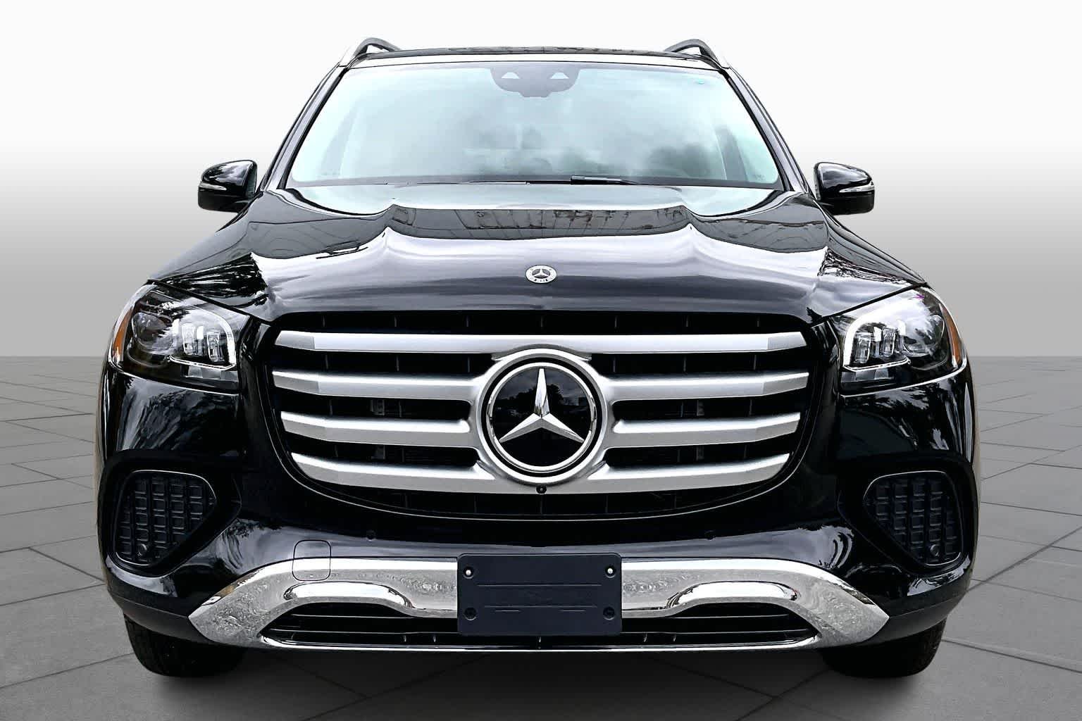 New 2026 040/Black Mercedes-Benz GLS 450 image 3