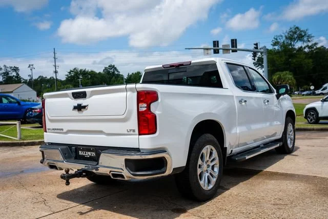 Used 2024 Summit White Chevrolet LTZ image 19
