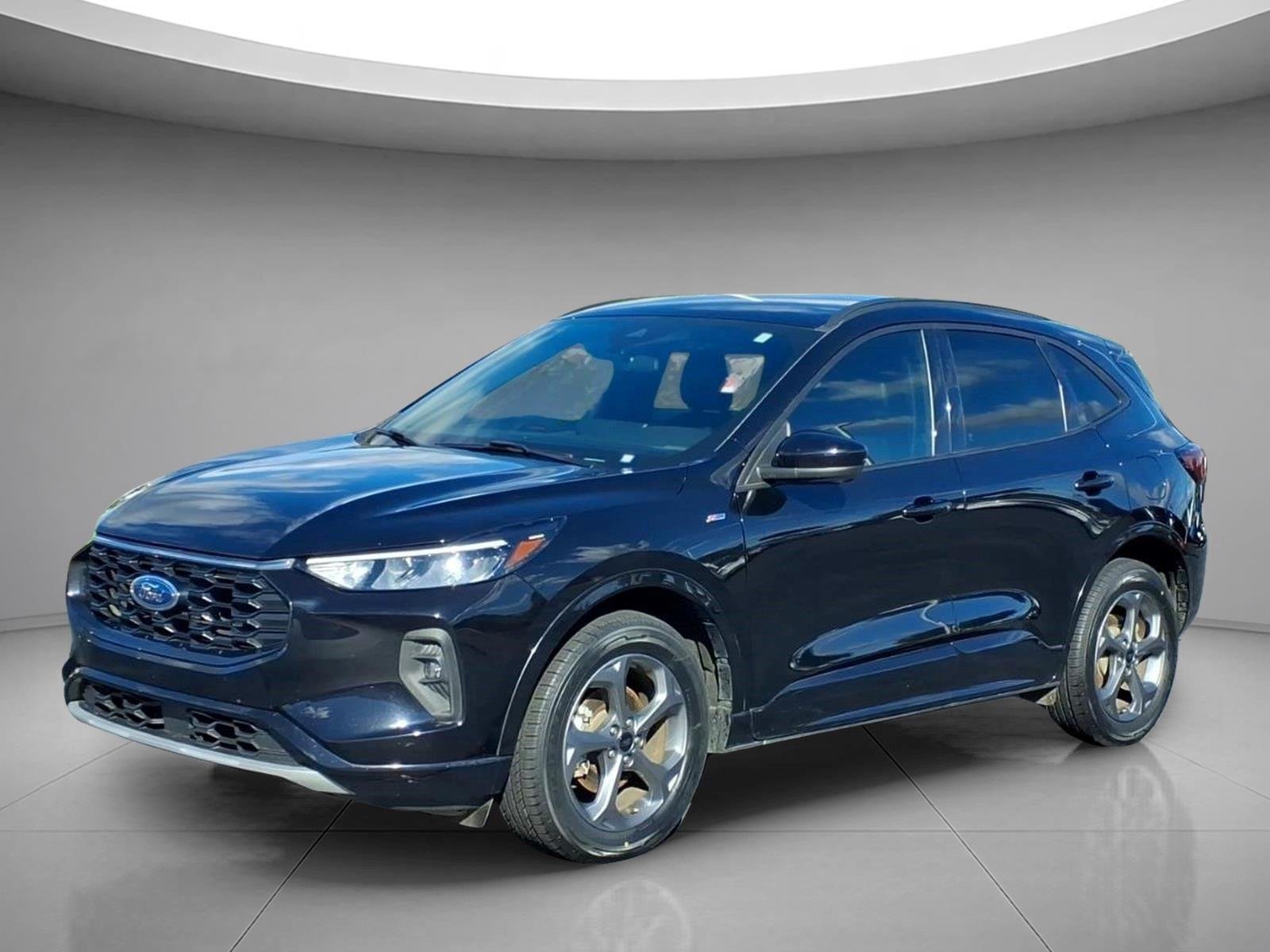 Used 2023 Agate Black Metallic Ford ST-Line Select image 1