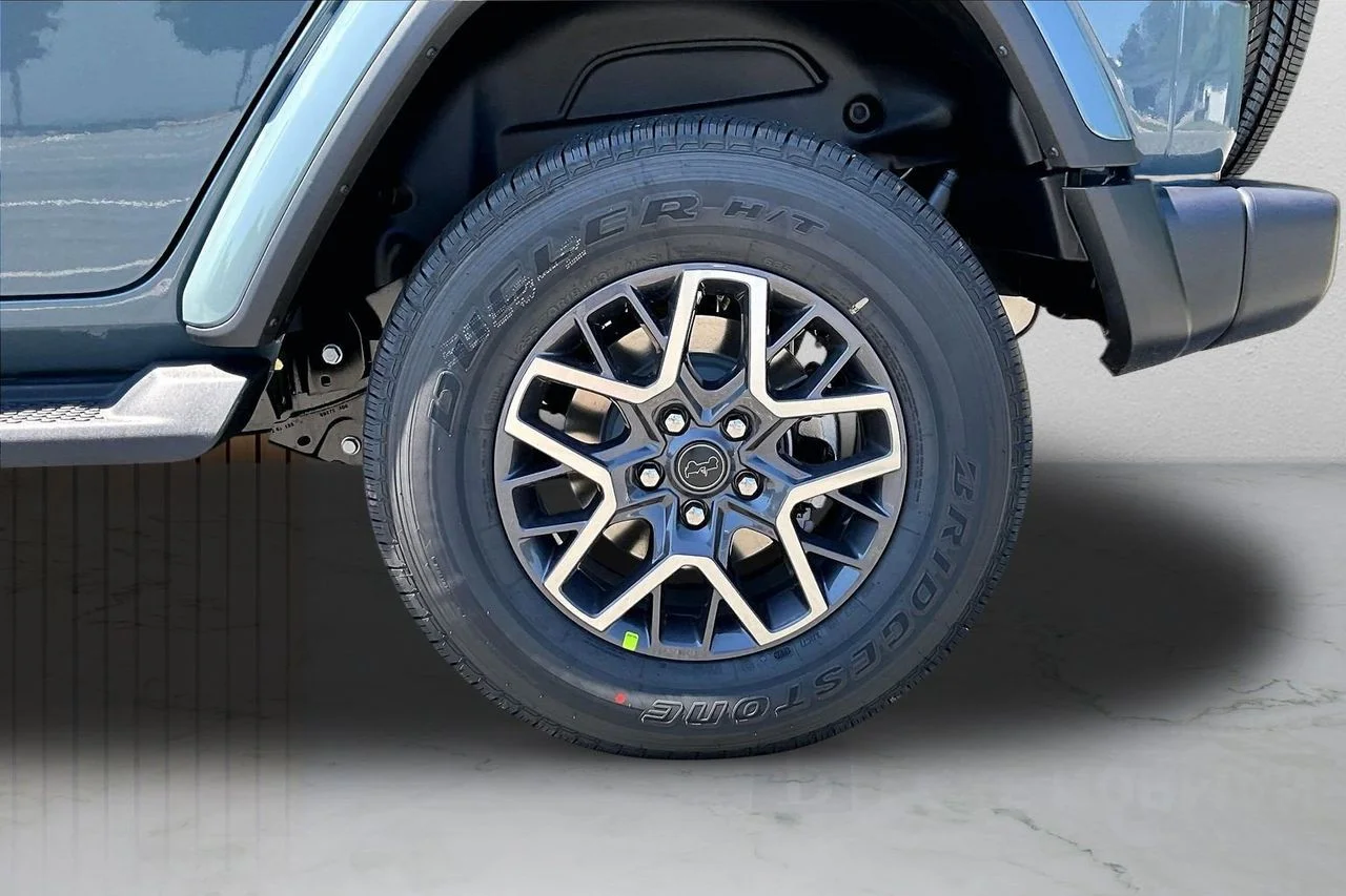 New 2026 Anvil Clear-Coat Exterior Paint Jeep Sahara image 31