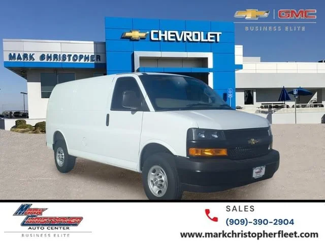 New 2026 Summit White Chevrolet WT image 1