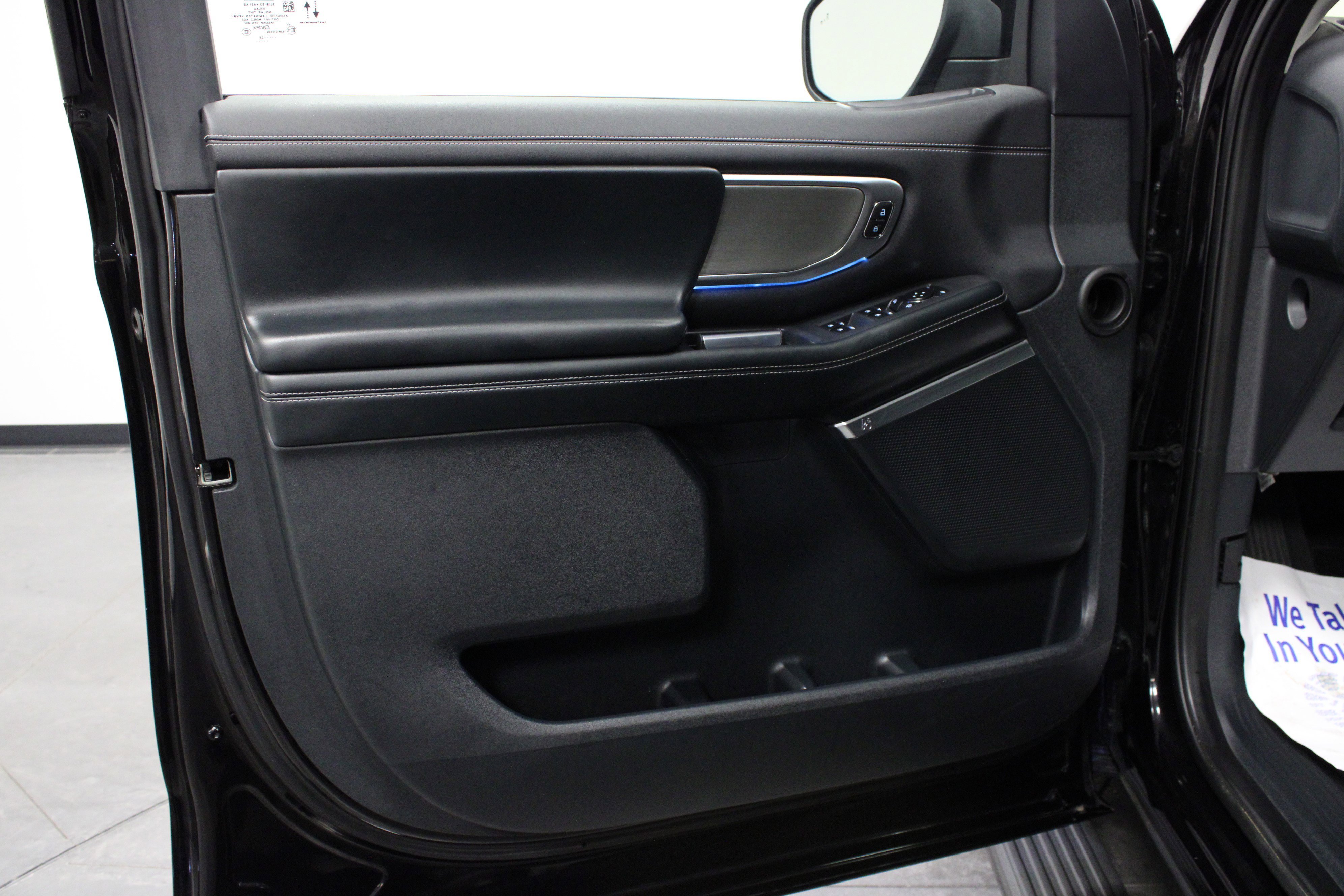 Used 2025 Black Metallic Ford Platinum image 11