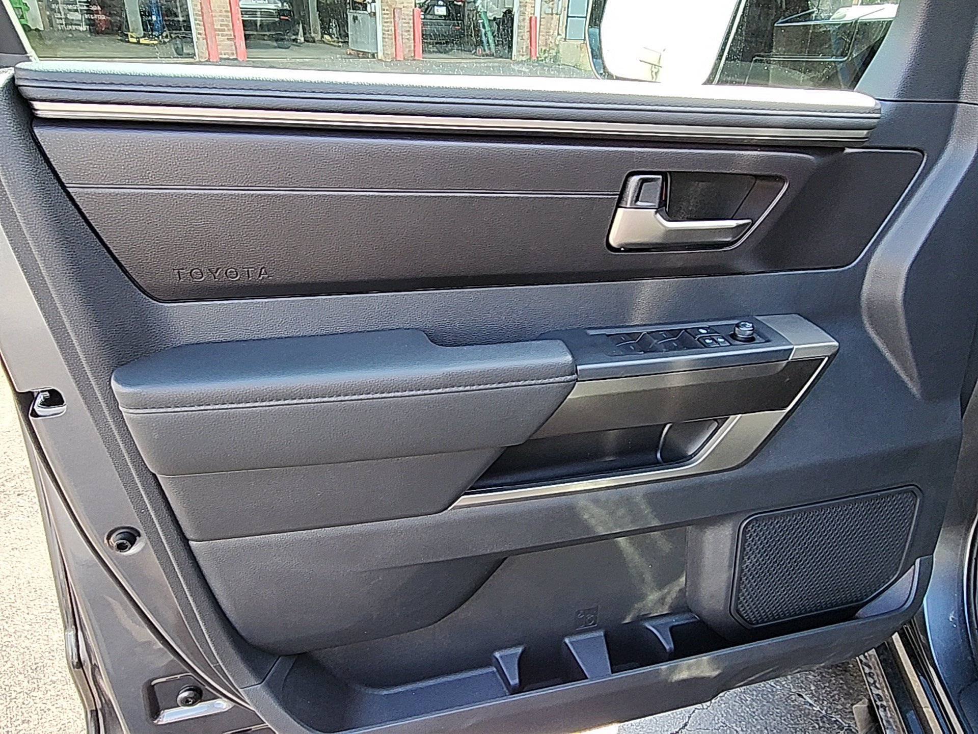 2026 Toyota Tundra SR5 - Photo 10