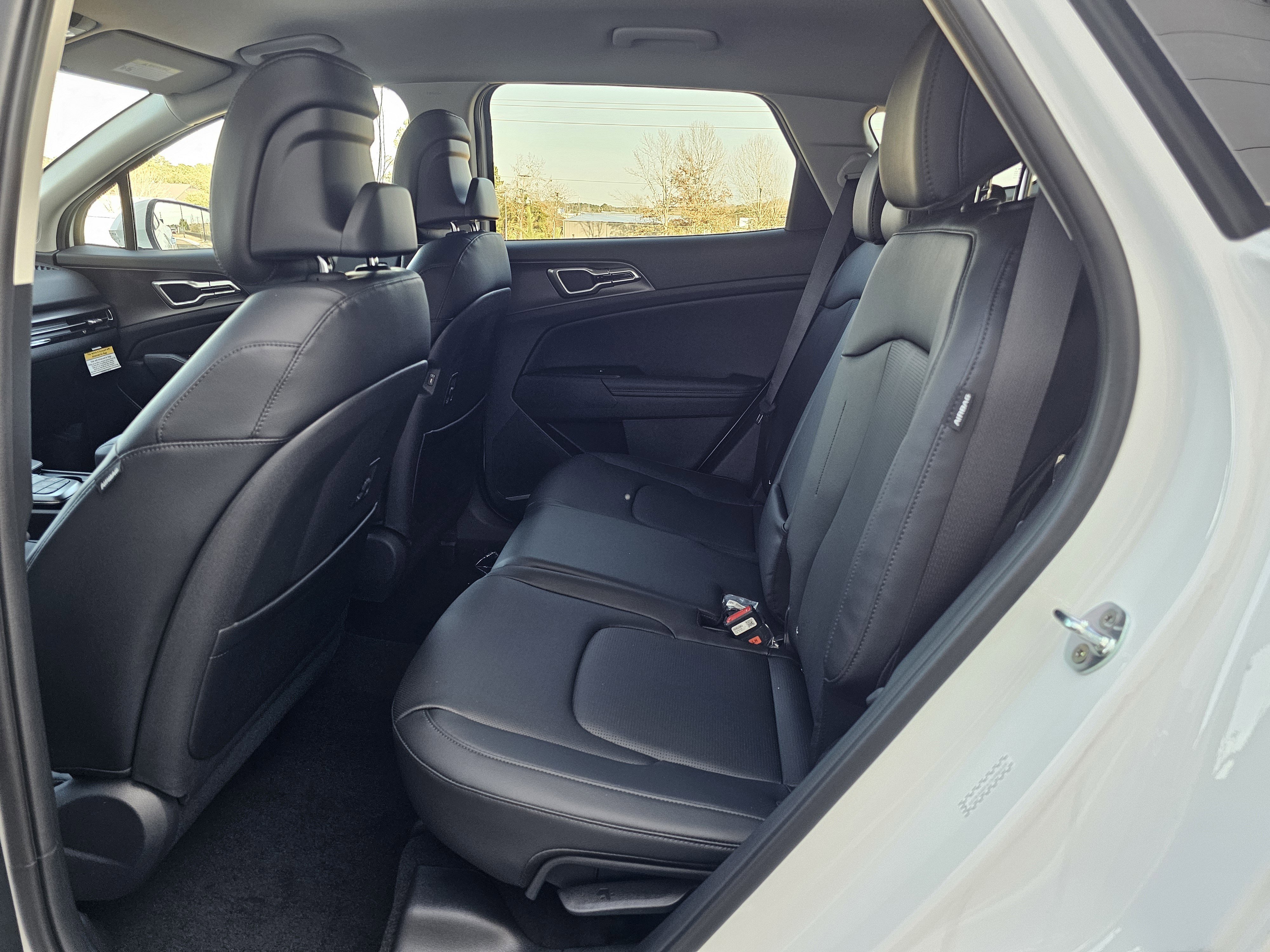 New 2026 Glacial White Pearl Kia EX image 13