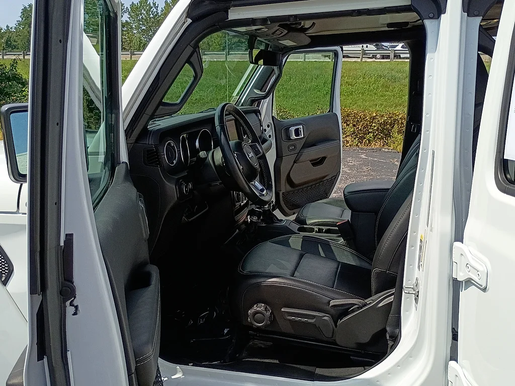 Used 2023 Bright White Clear Coat Jeep Sahara image 11