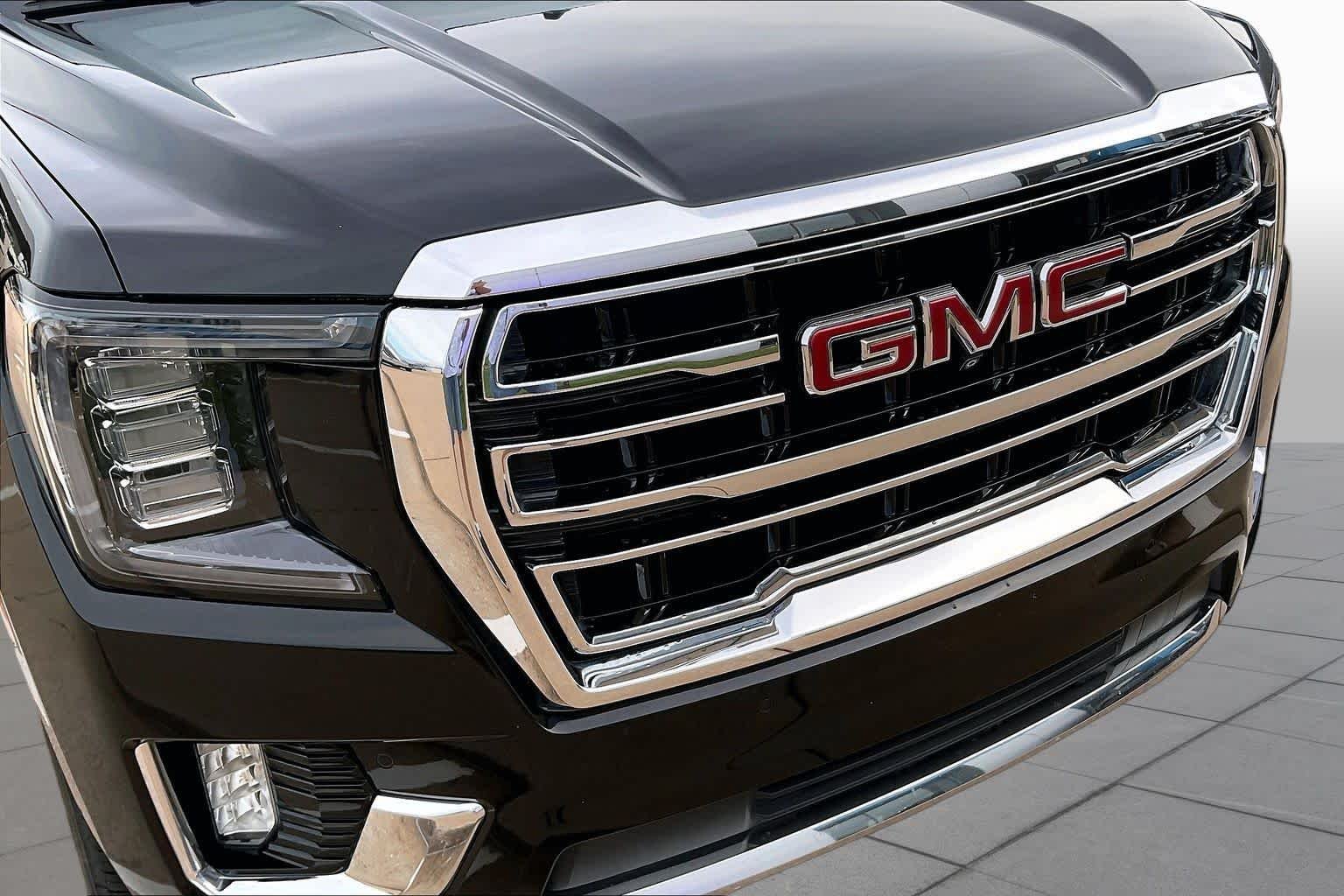 Used 2021 Onyx Black GMC SLT image 29