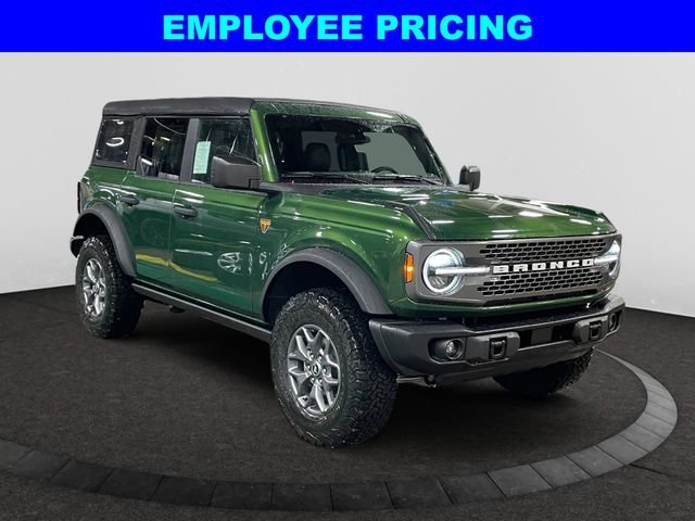 New 2025 Green Ford Badlands image 7